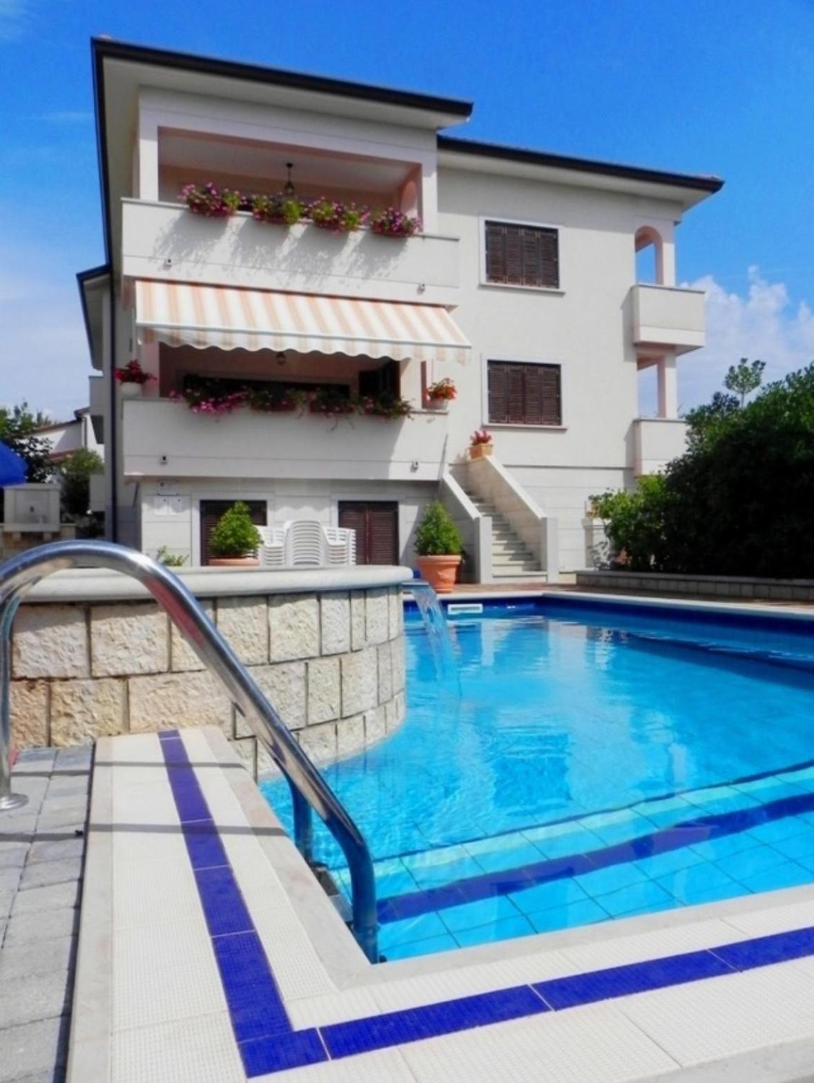 Apartments Villa Mirjam Poreč Buitenkant foto